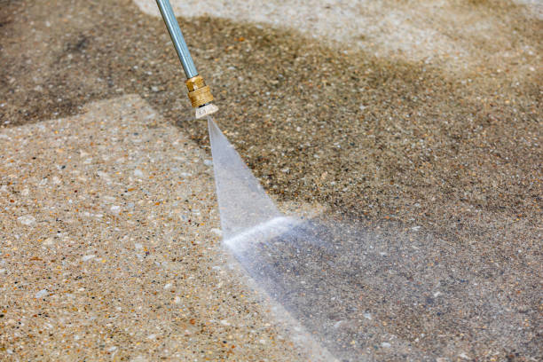 Best Pool Deck Cleaning  in Lakeside, FL